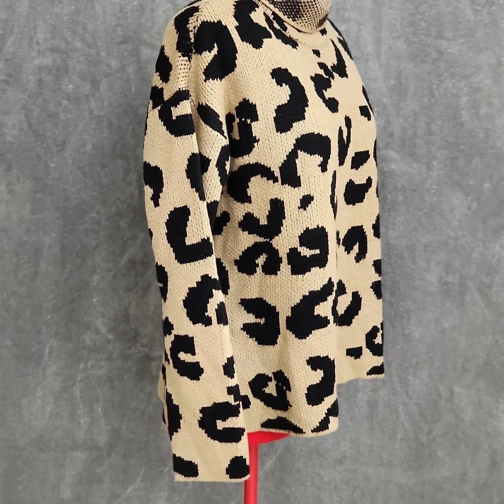 DKNY Animal print turtle neck knit sweater size small - Picture 6 of 12